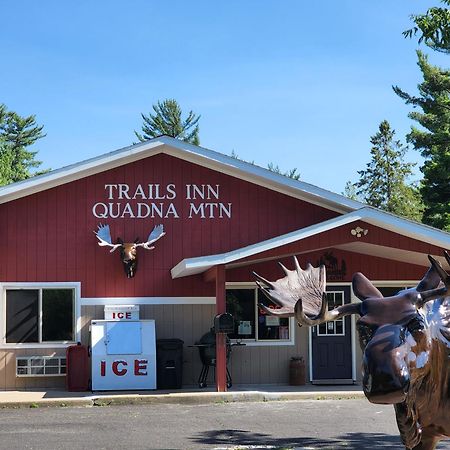 Trails Inn Quadna Mountain Motel & Rv Park Hill City Ngoại thất bức ảnh