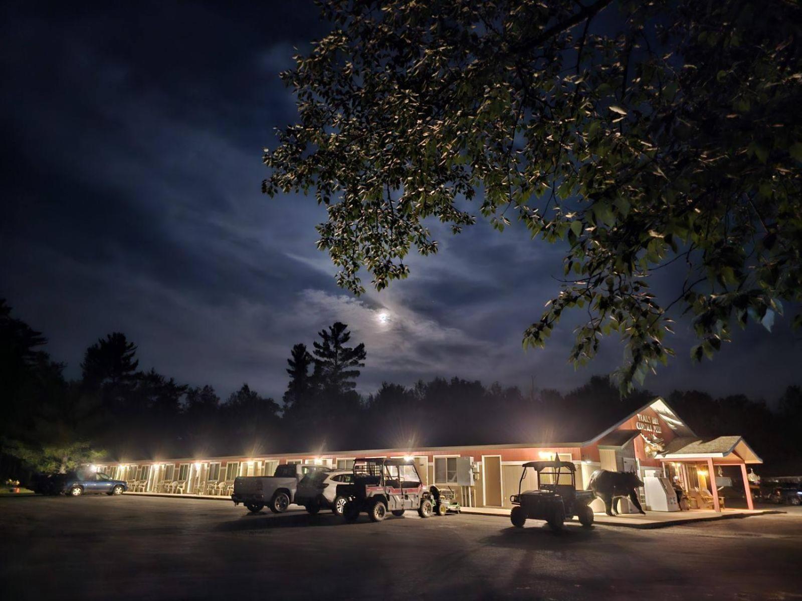 Trails Inn Quadna Mountain Motel & Rv Park Hill City Ngoại thất bức ảnh