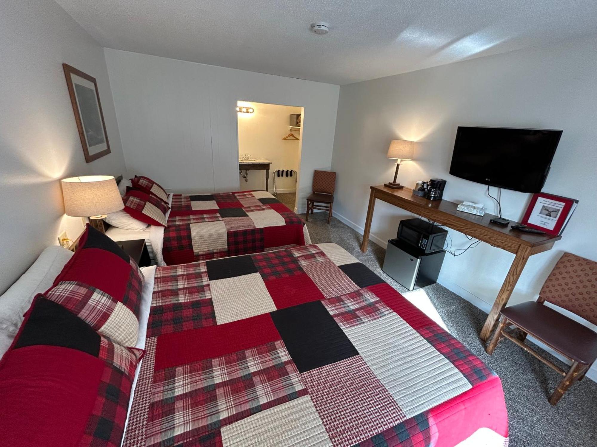 Trails Inn Quadna Mountain Motel & Rv Park Hill City Ngoại thất bức ảnh